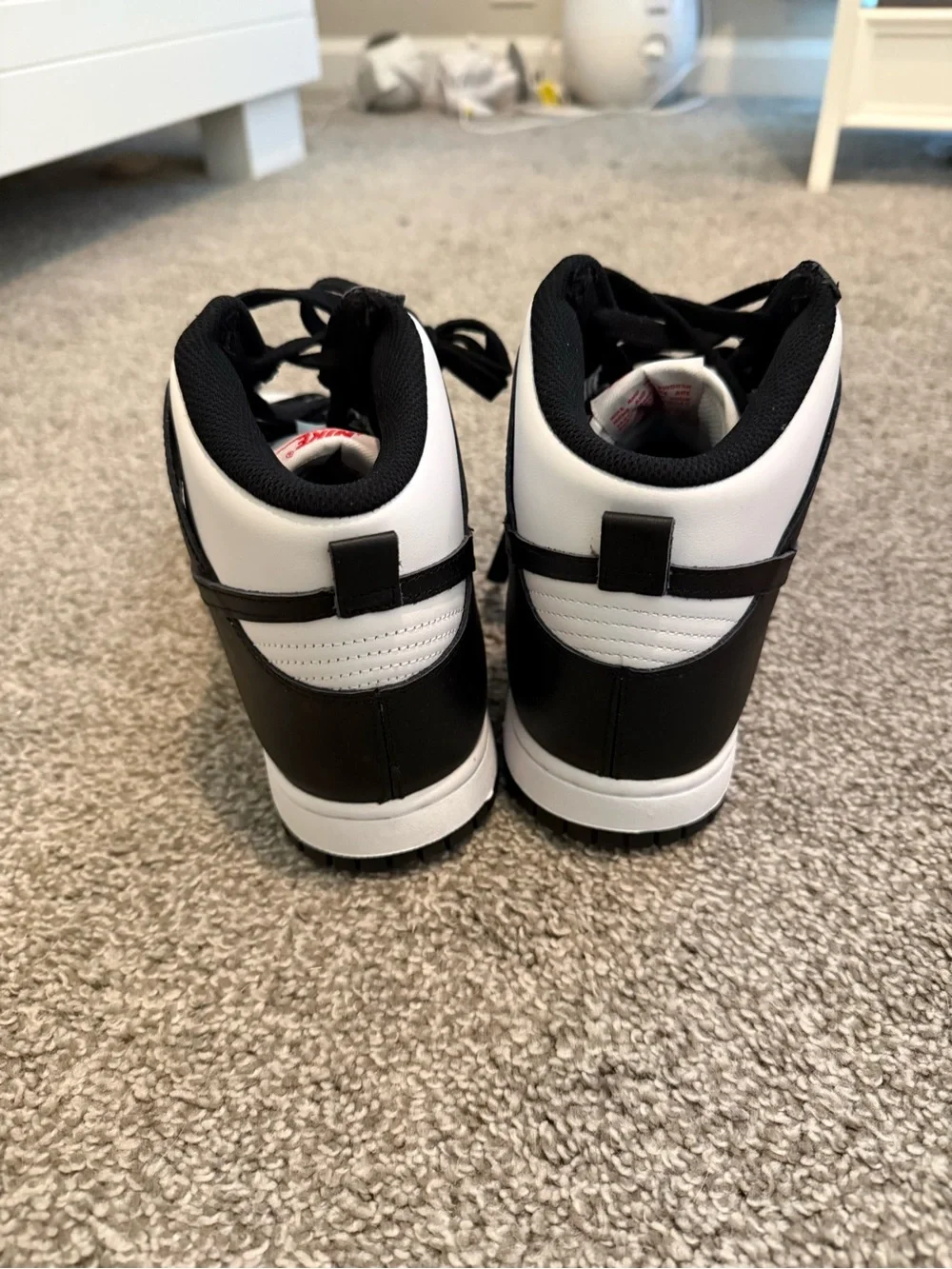 Nike High-Top Sneakers Pandas in Black and White